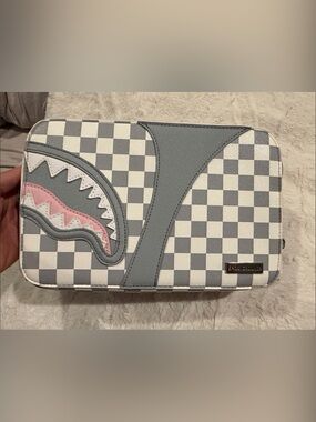 Sprayground Gray and Pink Checkered Case limited edition